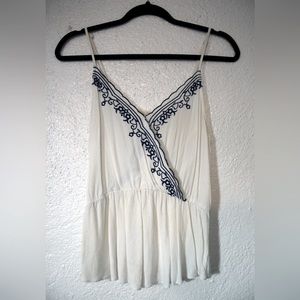 InTu Off White and Blue Embroidered Tank Size Medium